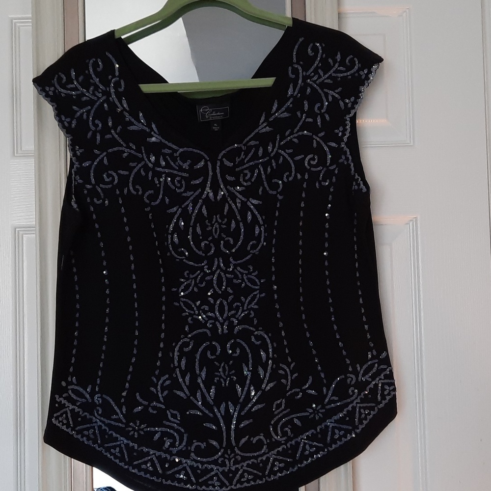 Black dress short sleeve top